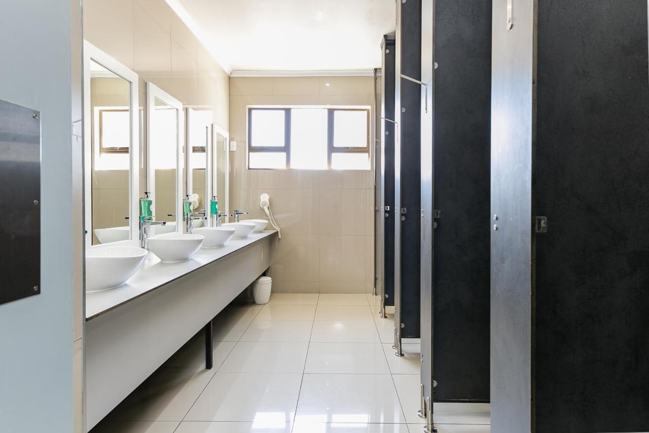 Zzzone Boutique Hostel Hermanus Eksteriør billede